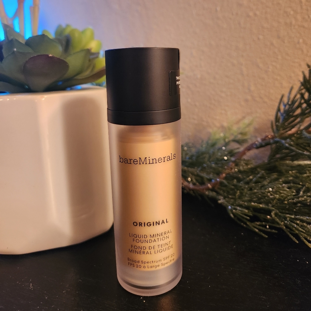 BareMinerals Liquid Mineral Foundation